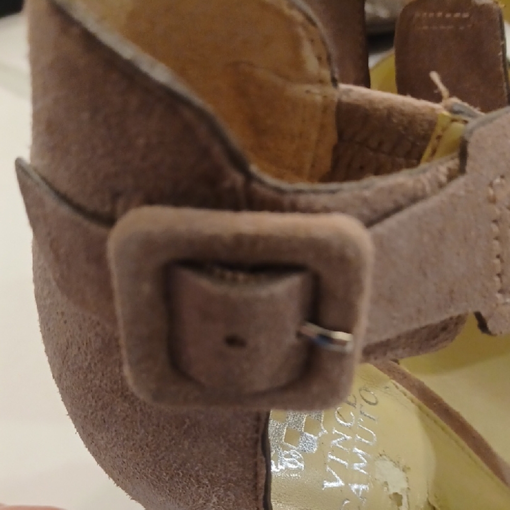 Vince Camuto Milena Tan & Brown Wedge Faux Suede Criss Cross Wedge Sandals Sz 10 - Picture 9 of 15